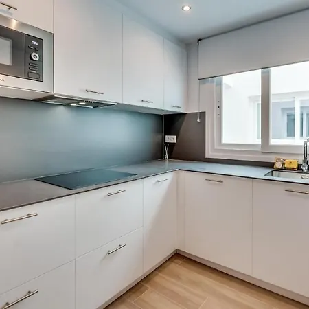 Hueto 22 Corner Apartment *