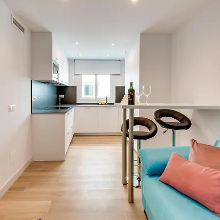 Hueto 22 Corner Apartment *