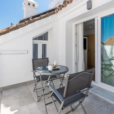 Hueto 22 Corner Apartment Estepona